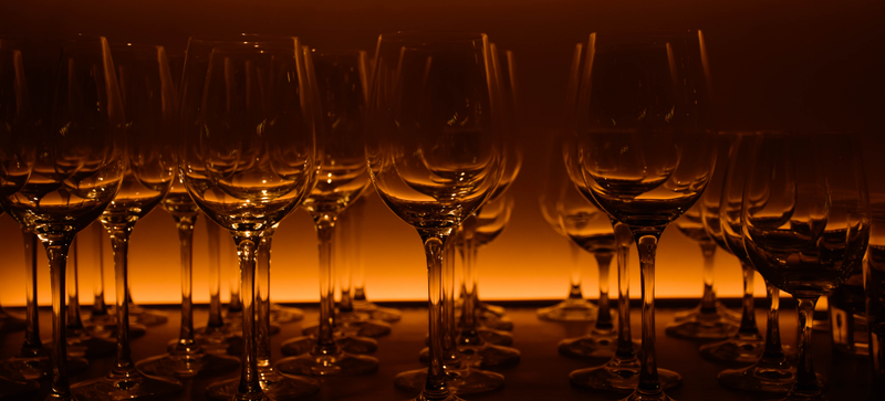 Restaurants & Wine Shops